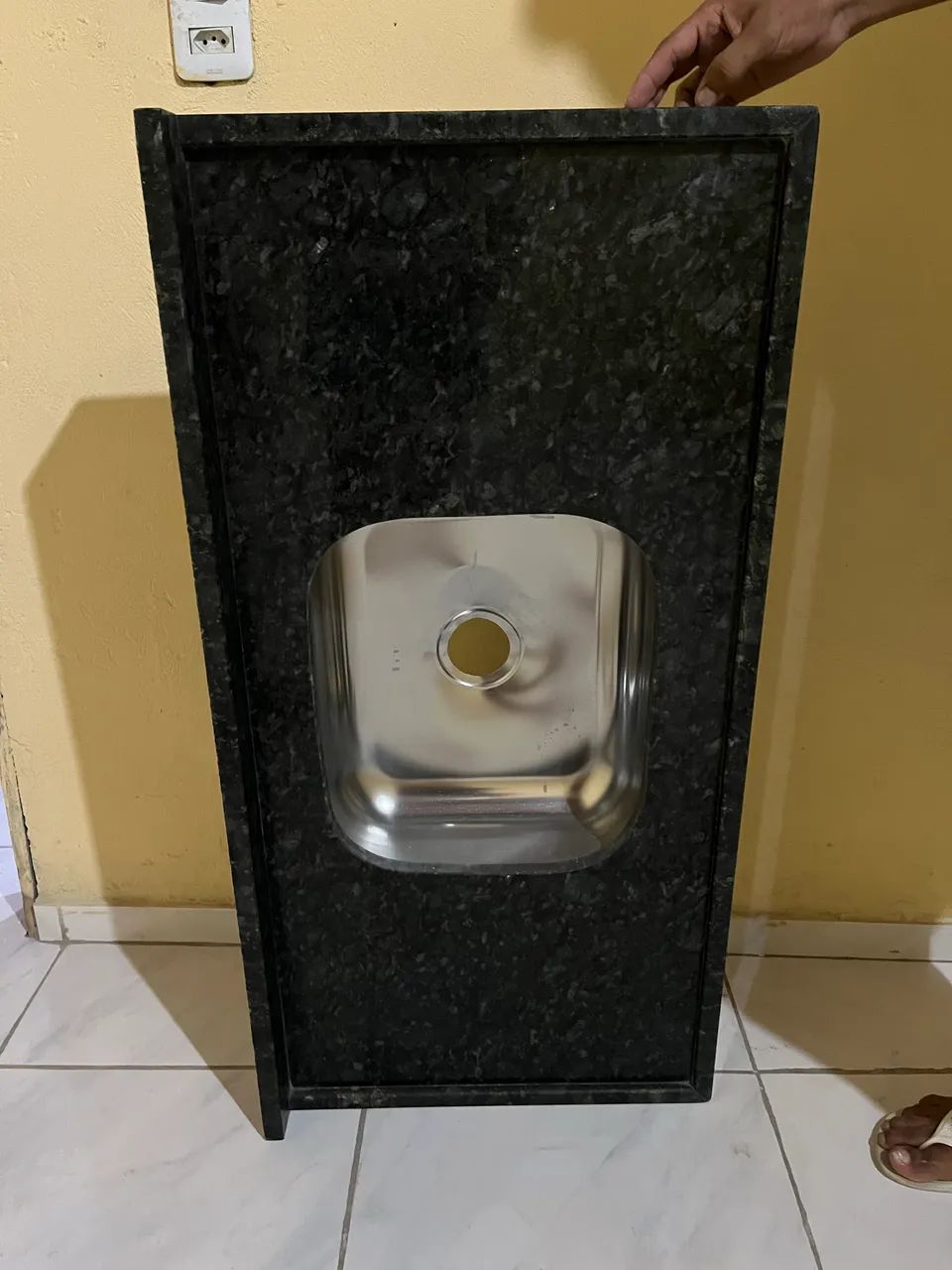 vendo pia granito nova sem marca de uso 
