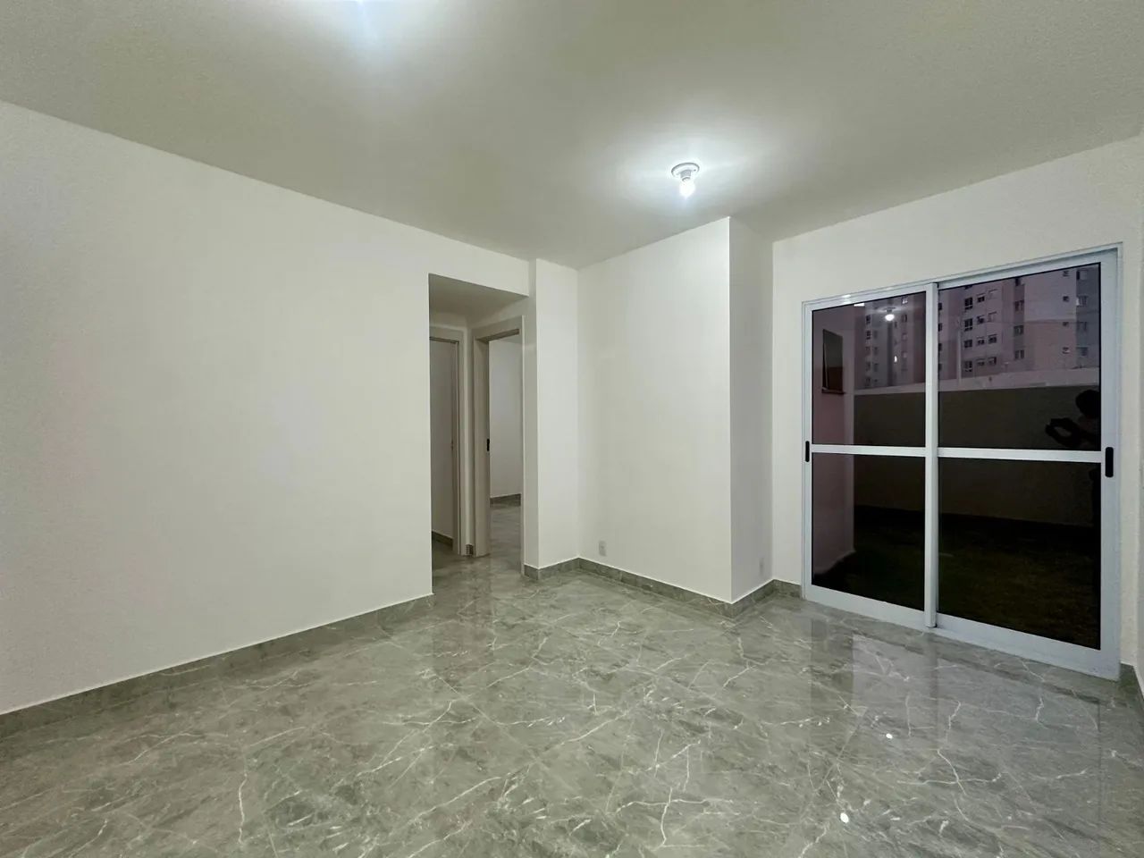 Apartamento Garden 2 quartos com suíte em Maringá - Recém-reformado - Foto 2