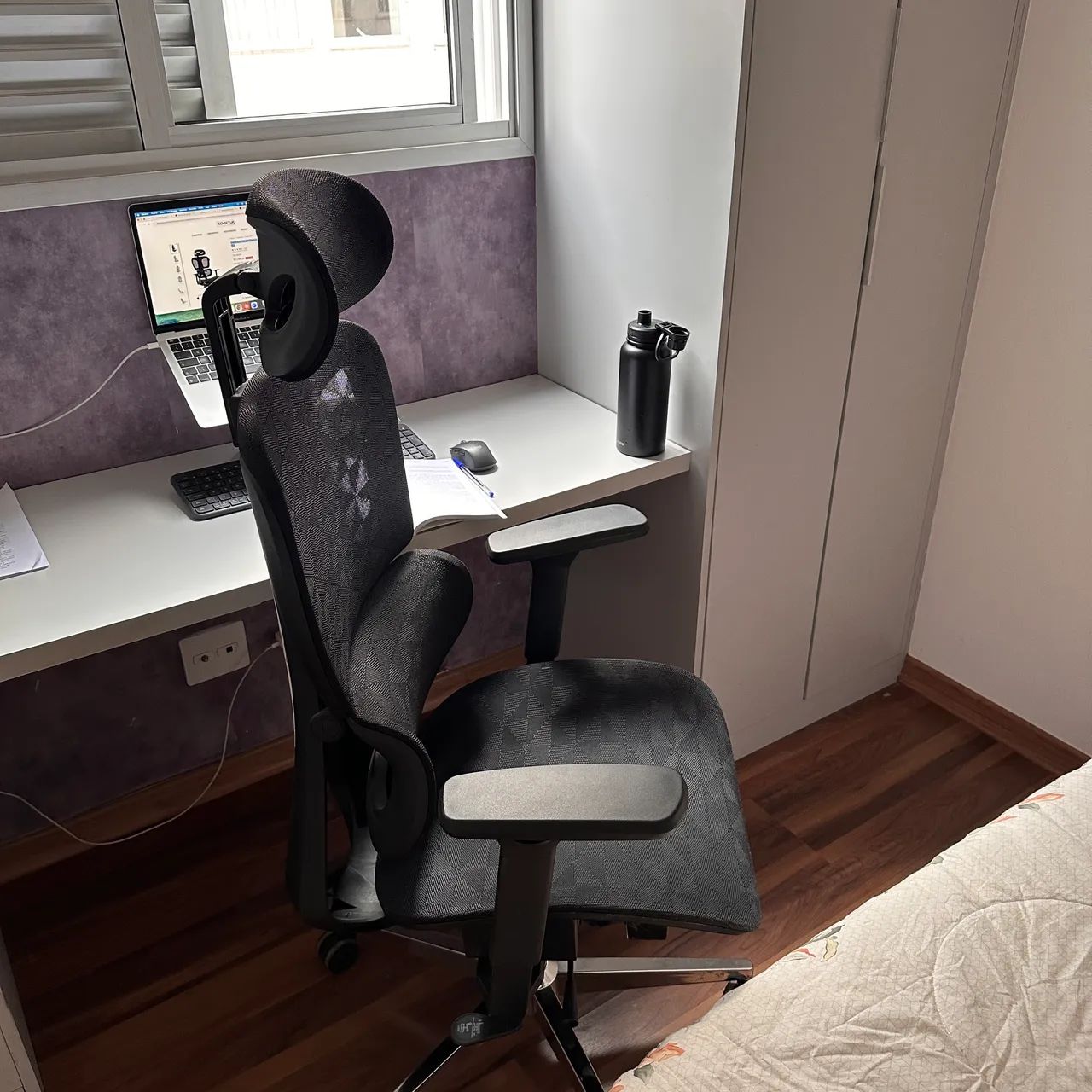 Cadeira ergonômica Cosy T03 Preta  - Foto 4