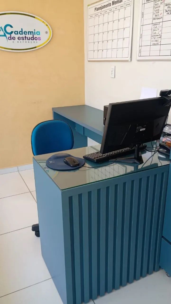 Mesa/ bancada para escritório e/ou recepção e/ou gabinete - Foto 2