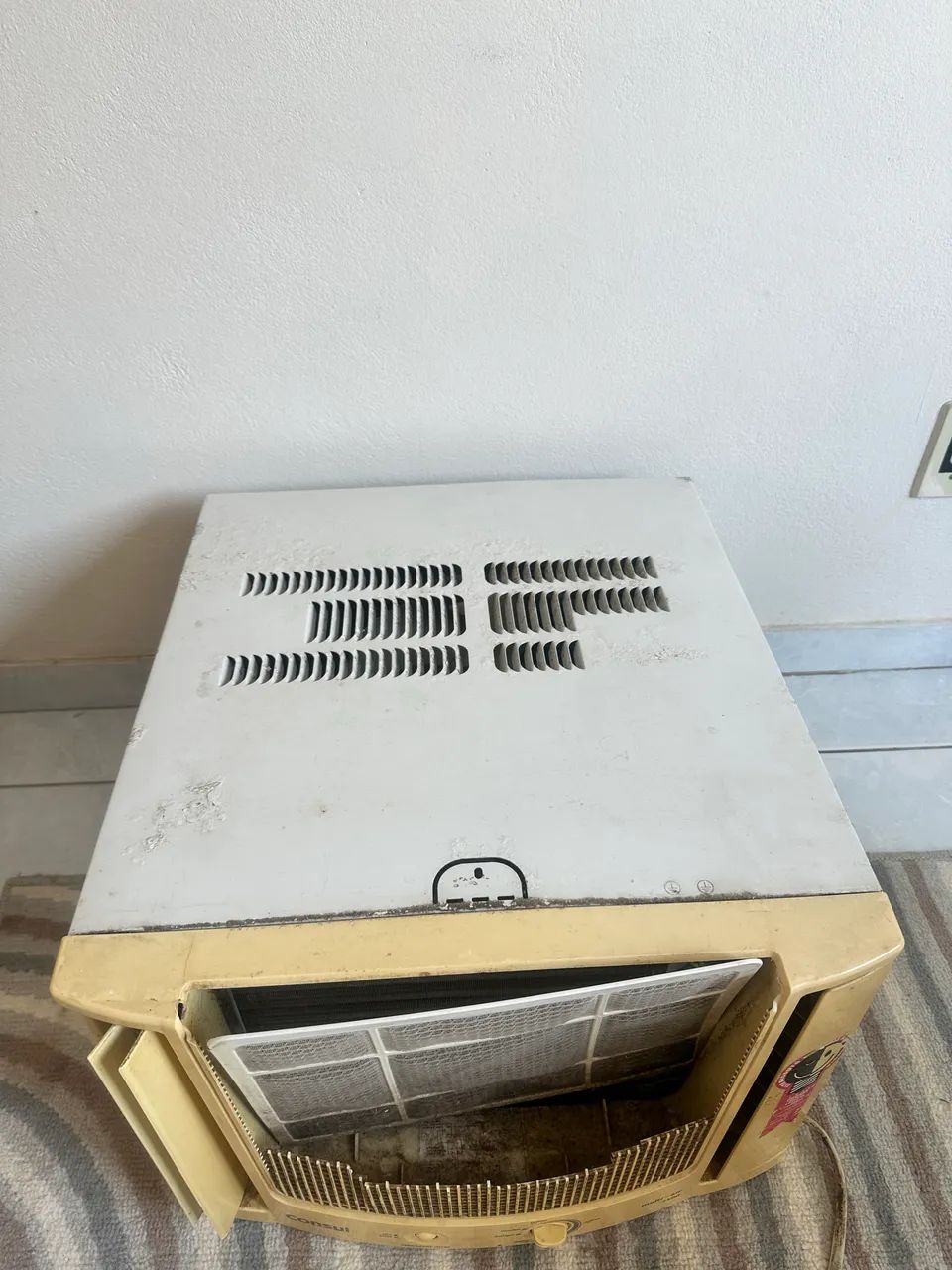 Ar condicionado - FUNCIONA PERFEITAMENTE 