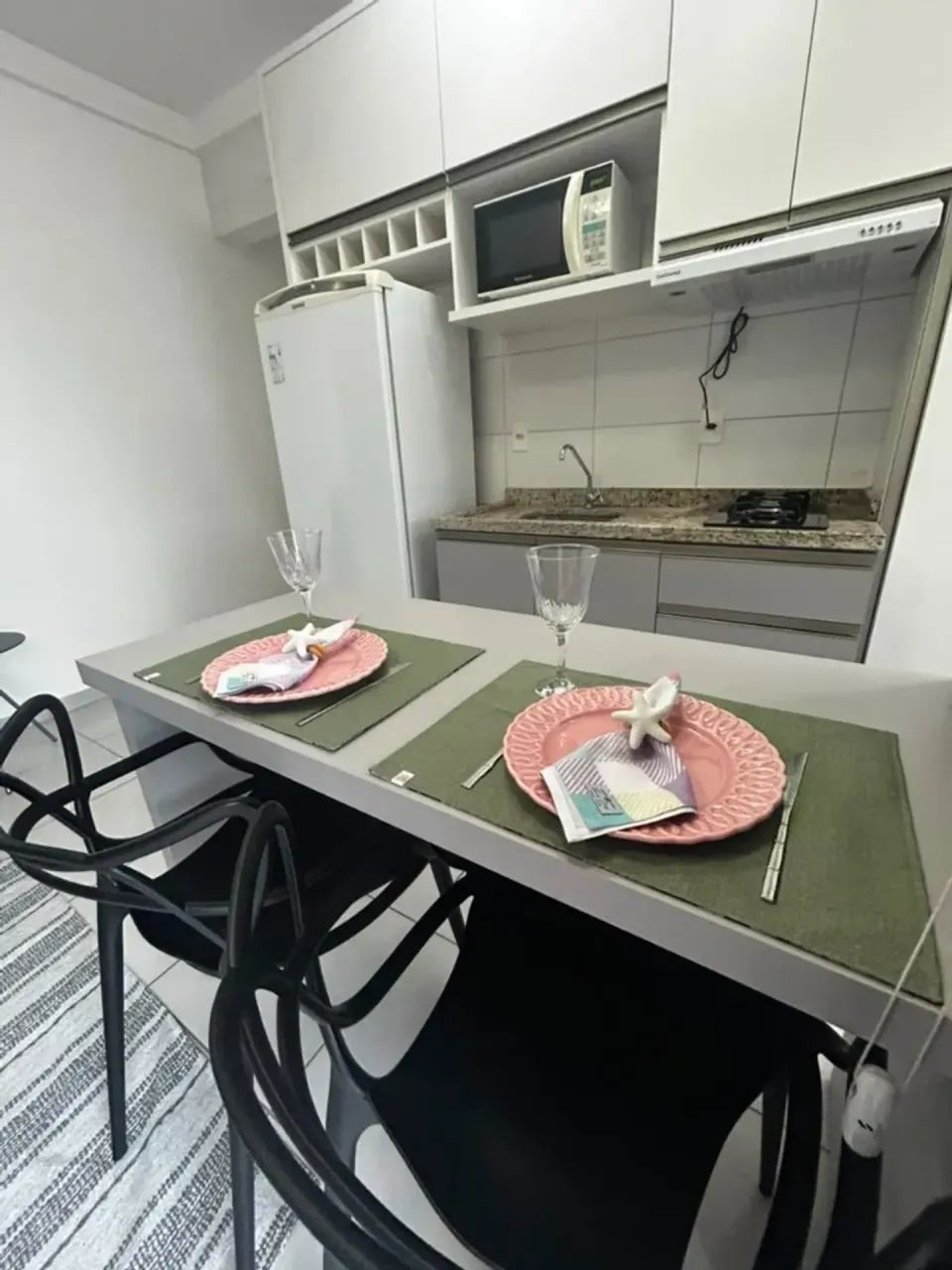 APARTAMENTO SEMI MOBILIADO - CENTRAL PARK