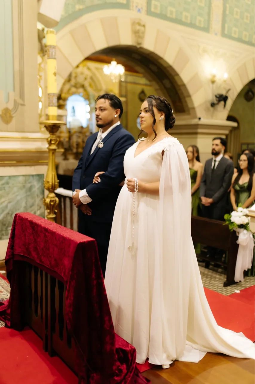 Vestido de noiva com capa  - Foto 3