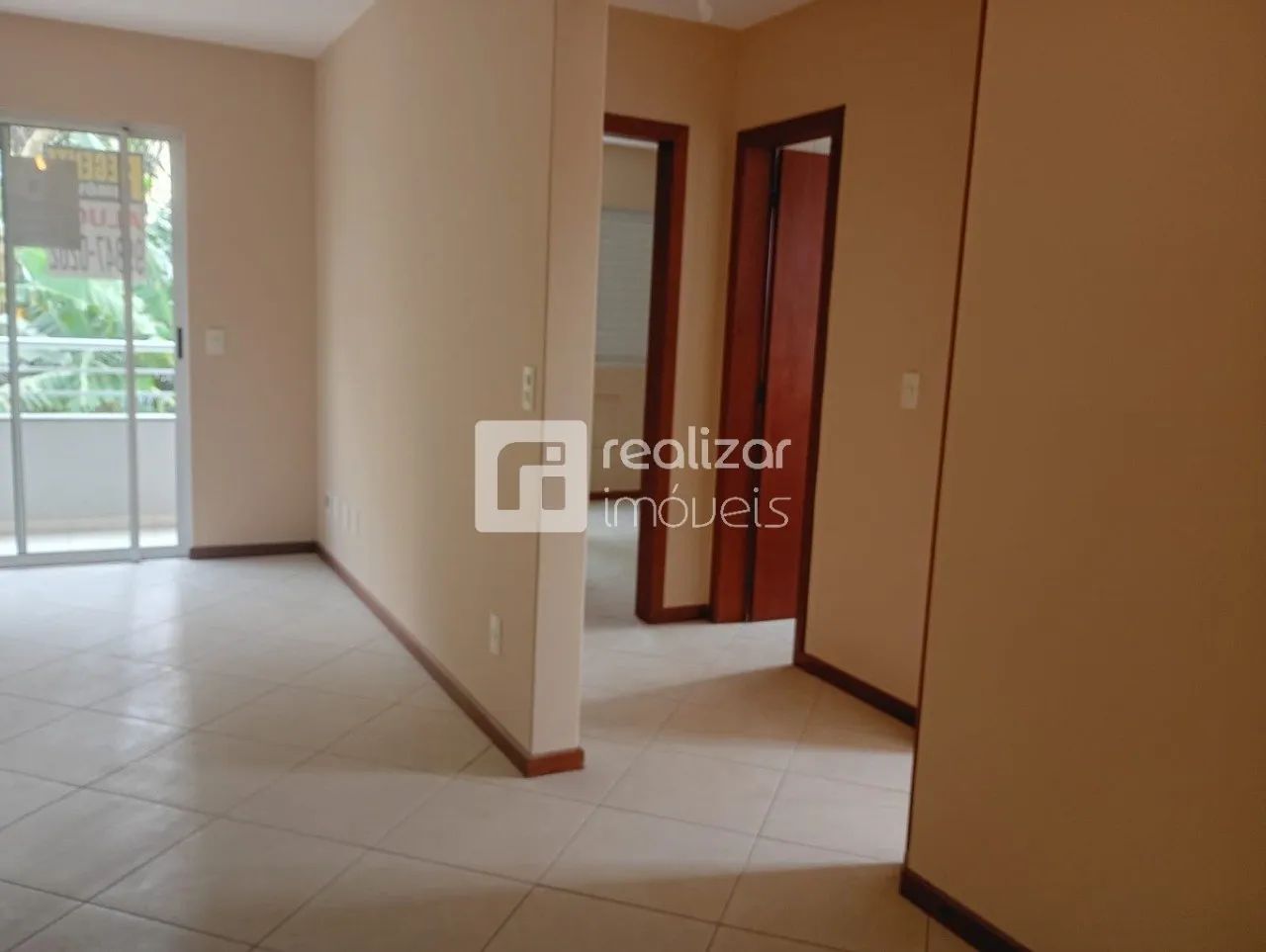 Apartamento de 2 dormitórios bairro Córrego Grande em Florianópolis