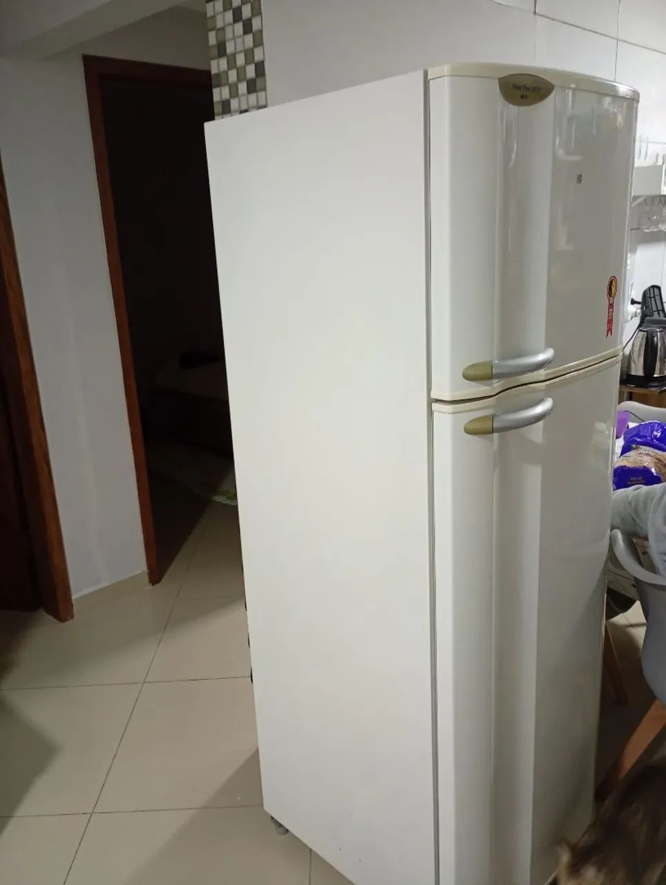Refrigerador Elux DF37
