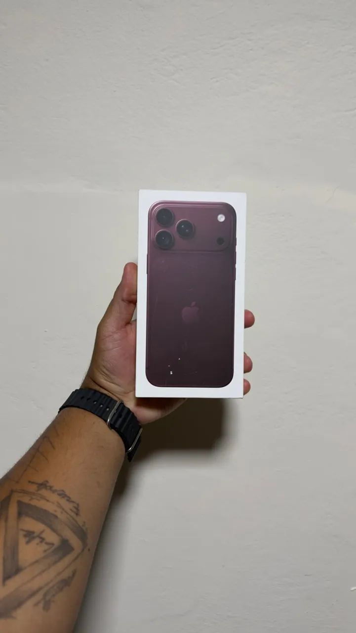 iPhone 18 Pro Max 256GB - Bordô - Foto 4