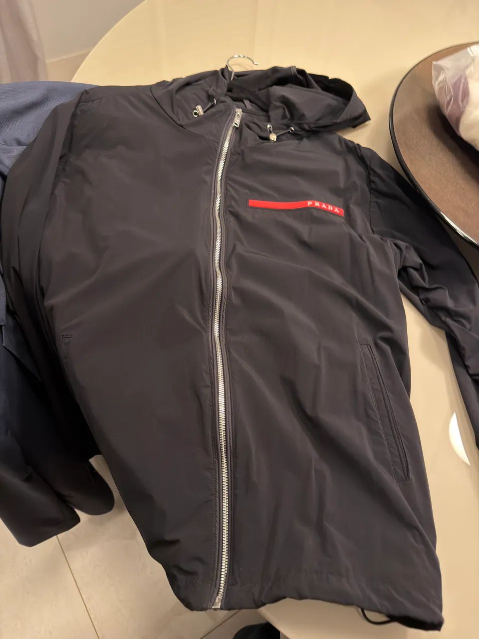 Corta vento Prada - G