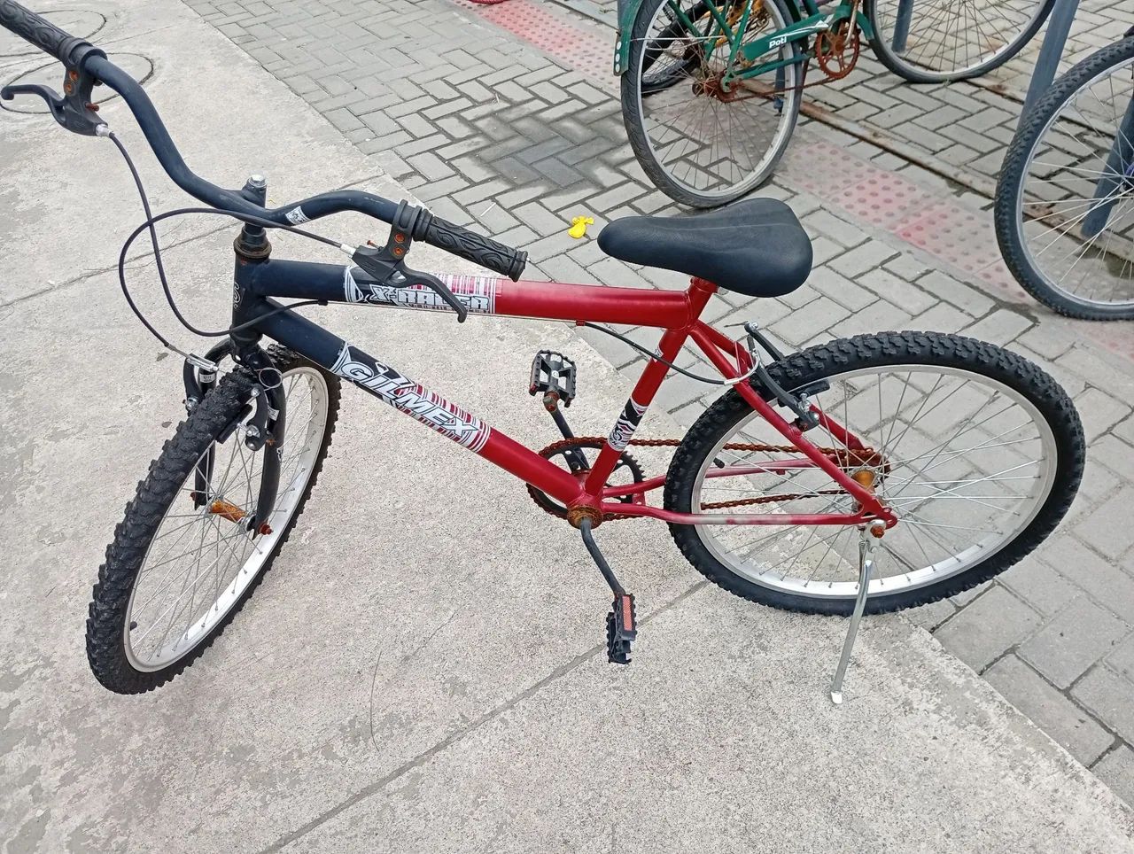Vende-se bicicleta