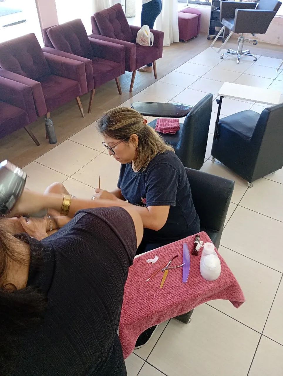 VAGAS PARA MANICURES - Foto 2