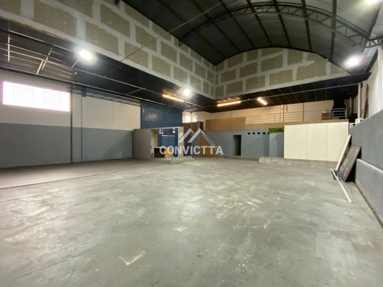 PAVILHÃO NO BAIRRO DESVIO RIZZO - Foto 3
