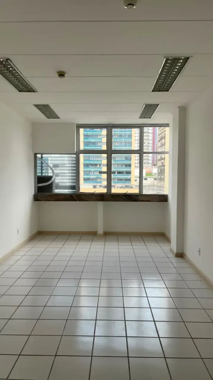 Alugo uma sala comercial no Edf. Max Center!! - Foto 2