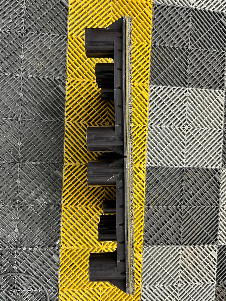 Piso elevado termoplástico com carpete 45x45 - Foto 4