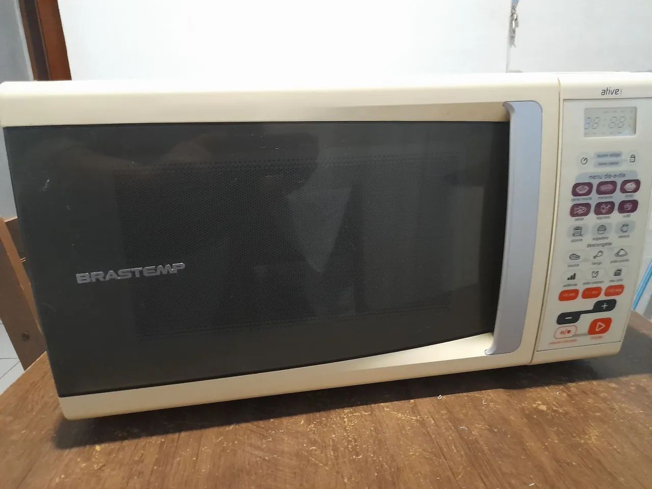 Microondas (Brastemp ative).30 litros  - Foto 3