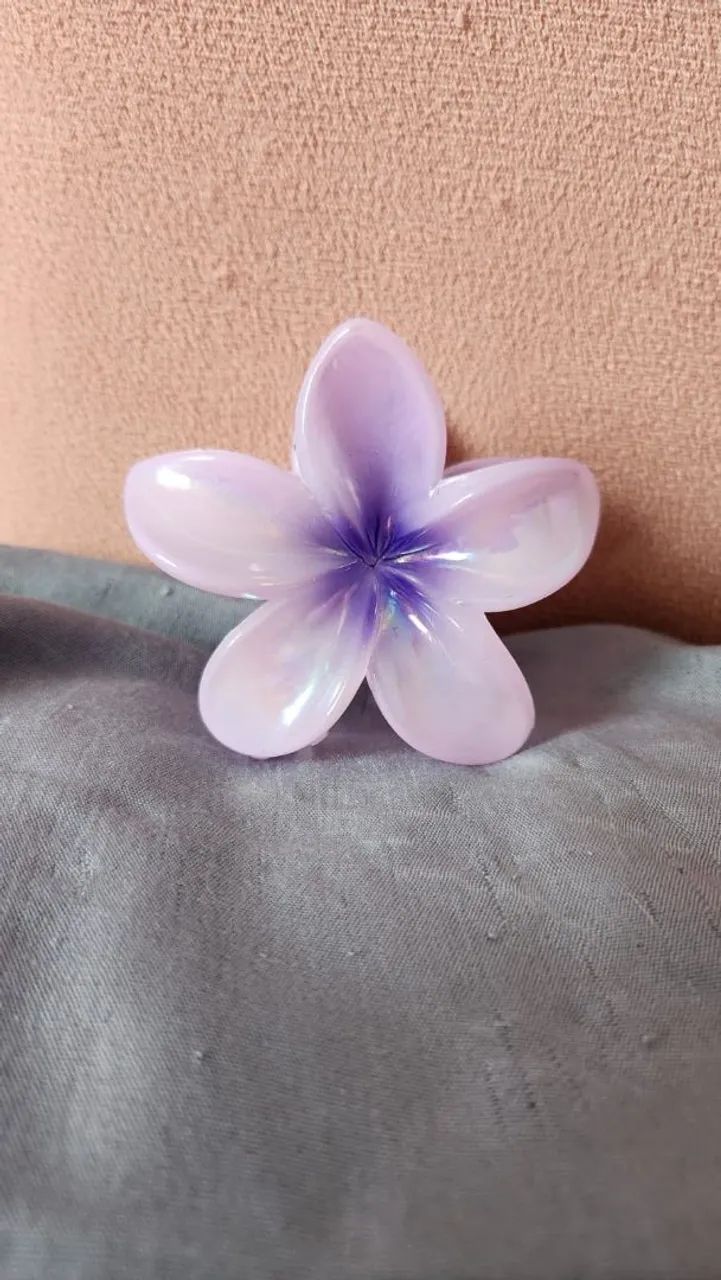 Presilha de cabelo Flor Lilas/Roxo