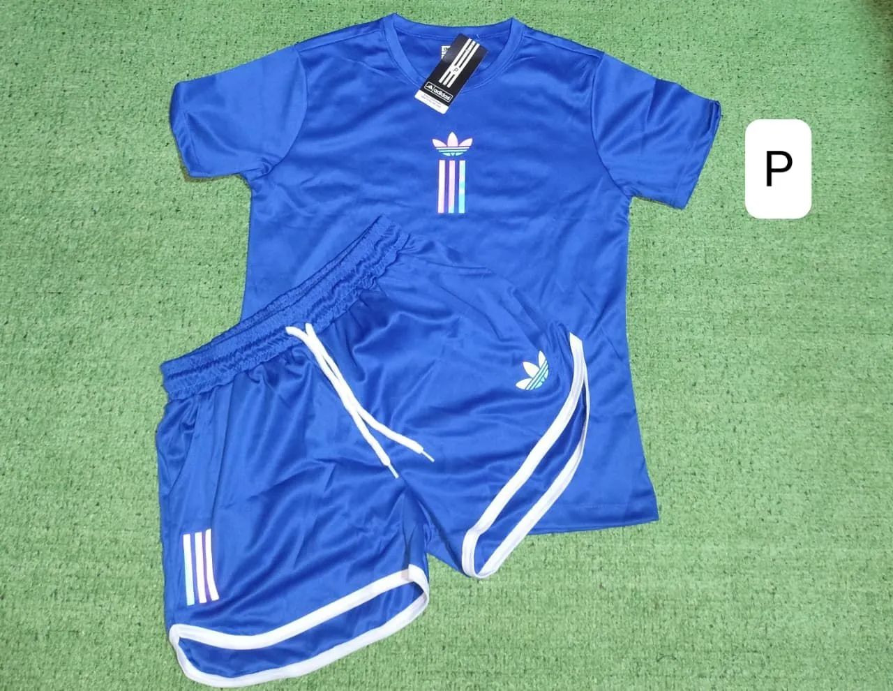 Conjunto da Adidas feminino  - Foto 3