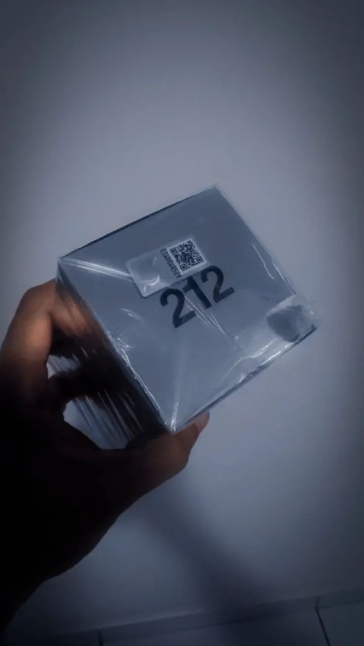Perfume 212 vip men 200ml - Foto 2
