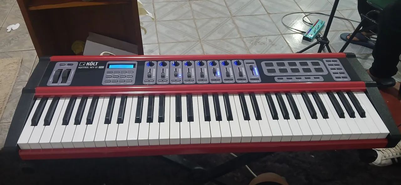 Teclado kontrolkey kolt pro 61