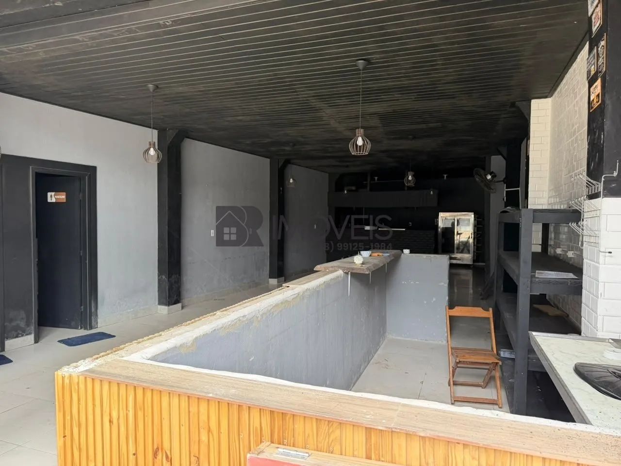 PONTO COMERCIAL NA PRAIA DO ROSA - ARRENDAMENTO