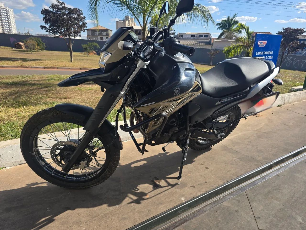 Lander 250 com Acessórios - Doc em dia - Foto 2