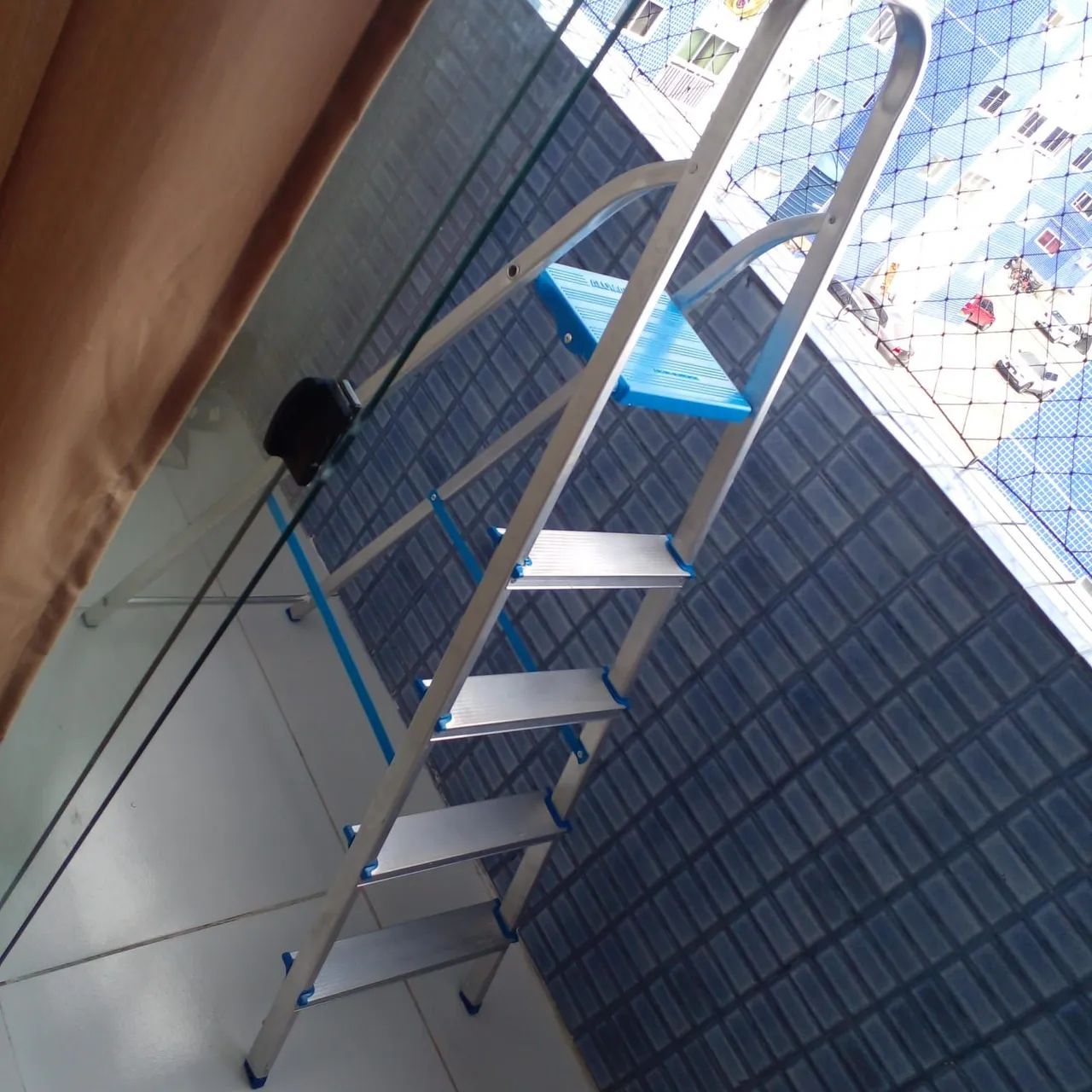 Escada de alumínio  - Foto 3