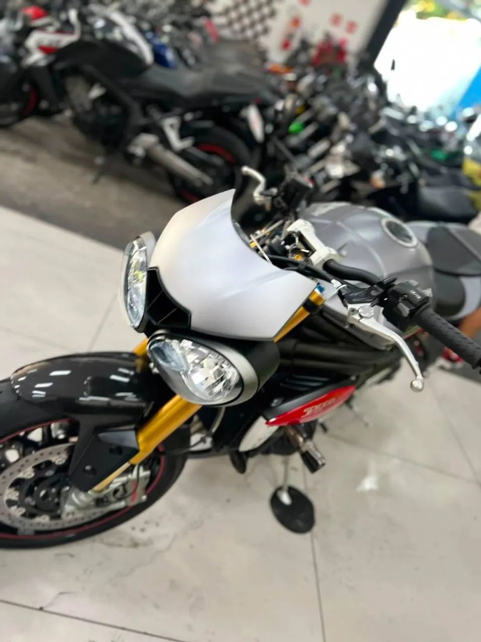 TRIUMPH SP - Foto 4