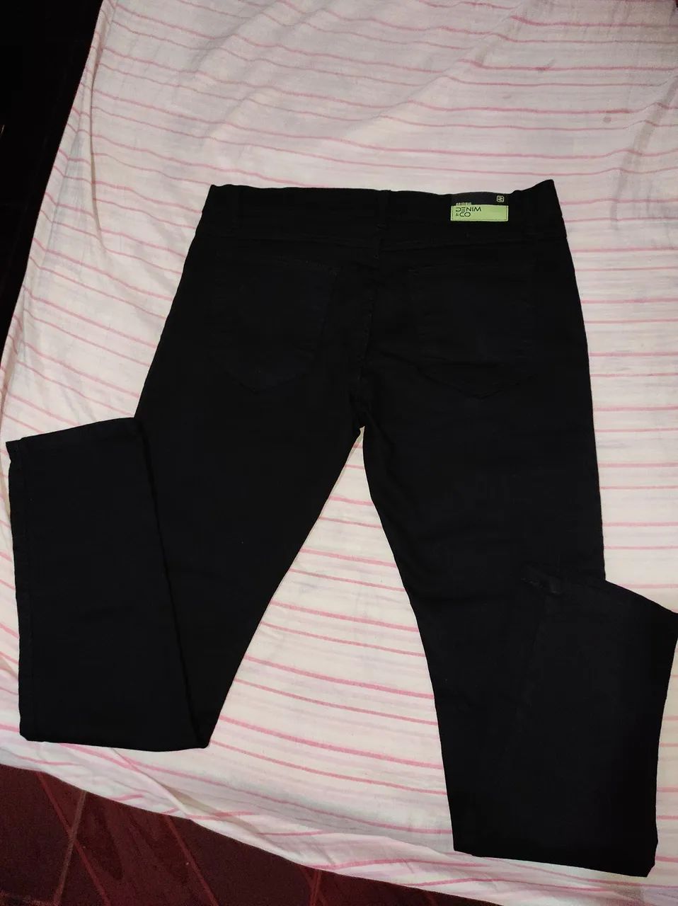 Calça jeans masculina Preta (nova) - Foto 2