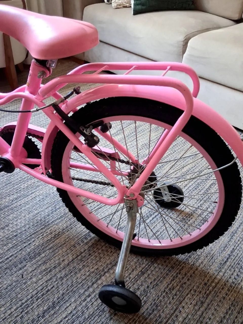 VENDO BICICLETA INFANTIL NOVA - Foto 5