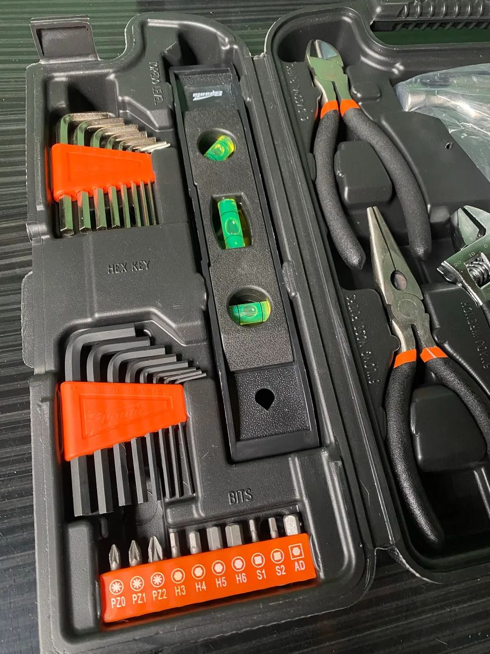 Tool Kit in Case418478765449553924