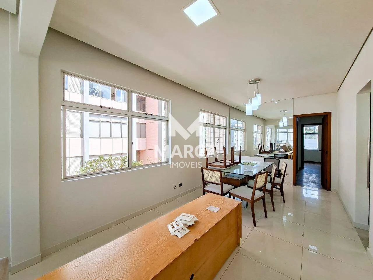 Cobertura Linear Mobiliada para Aluguel com 3 Quartos, Suíte, Varanda e Espaço Gourmet - Foto 4