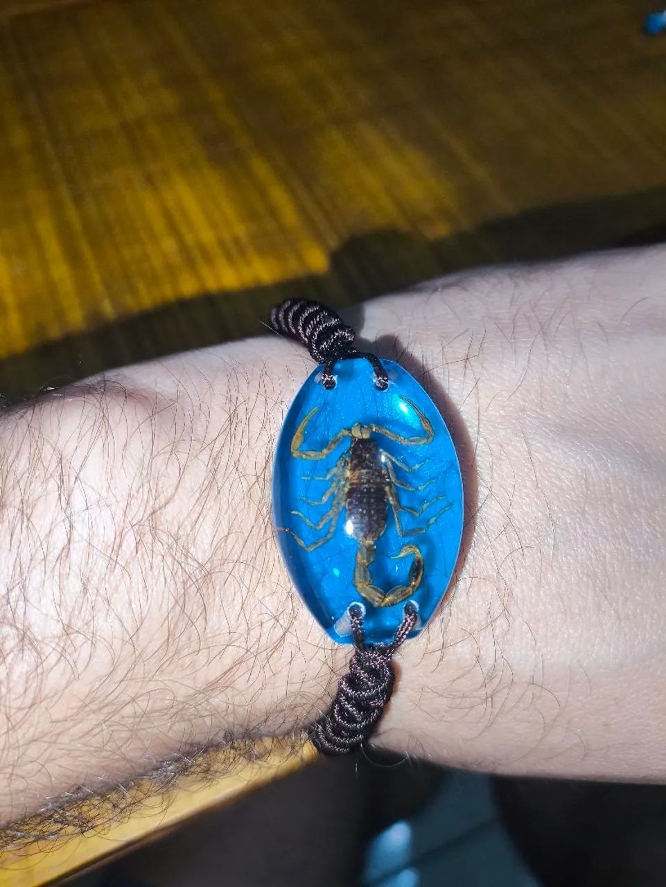 Pulseira escorpião azul