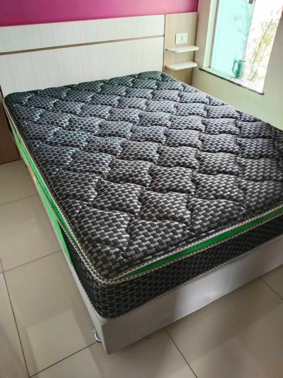 Cama de casal (colchão e box)