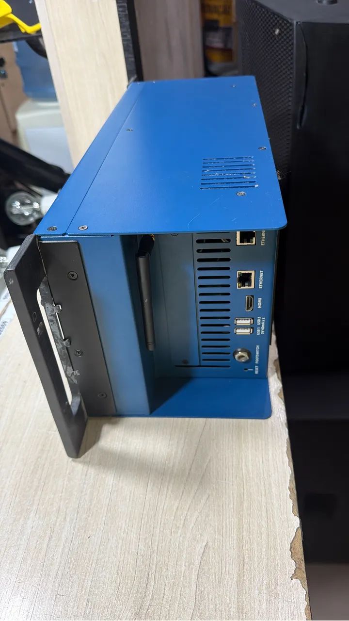 MESA DE SOM DIGITAL UI24R