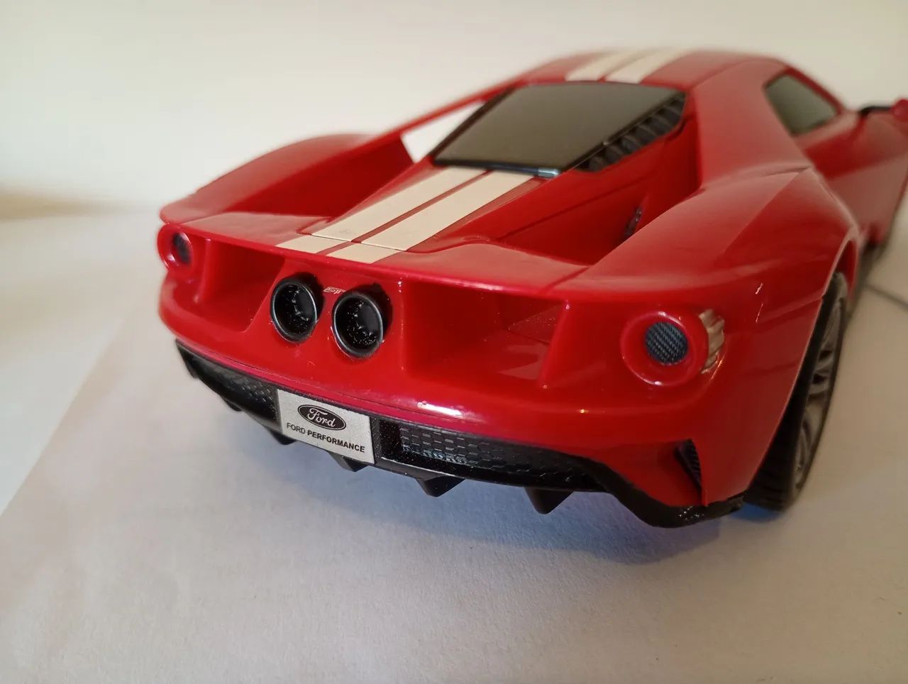 Maisto - Miniatura Ford GT  - Foto 4
