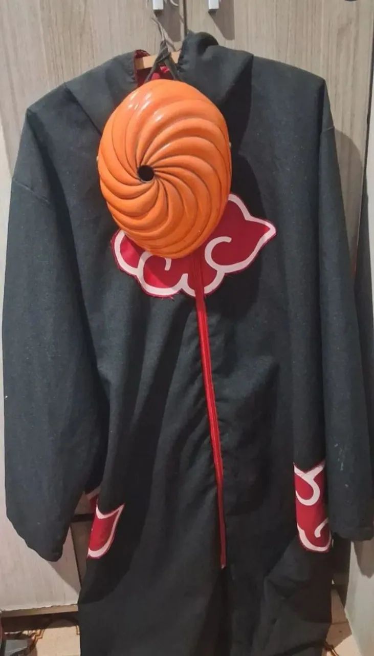 Vende-se cosplay do Obito (Naruto)
