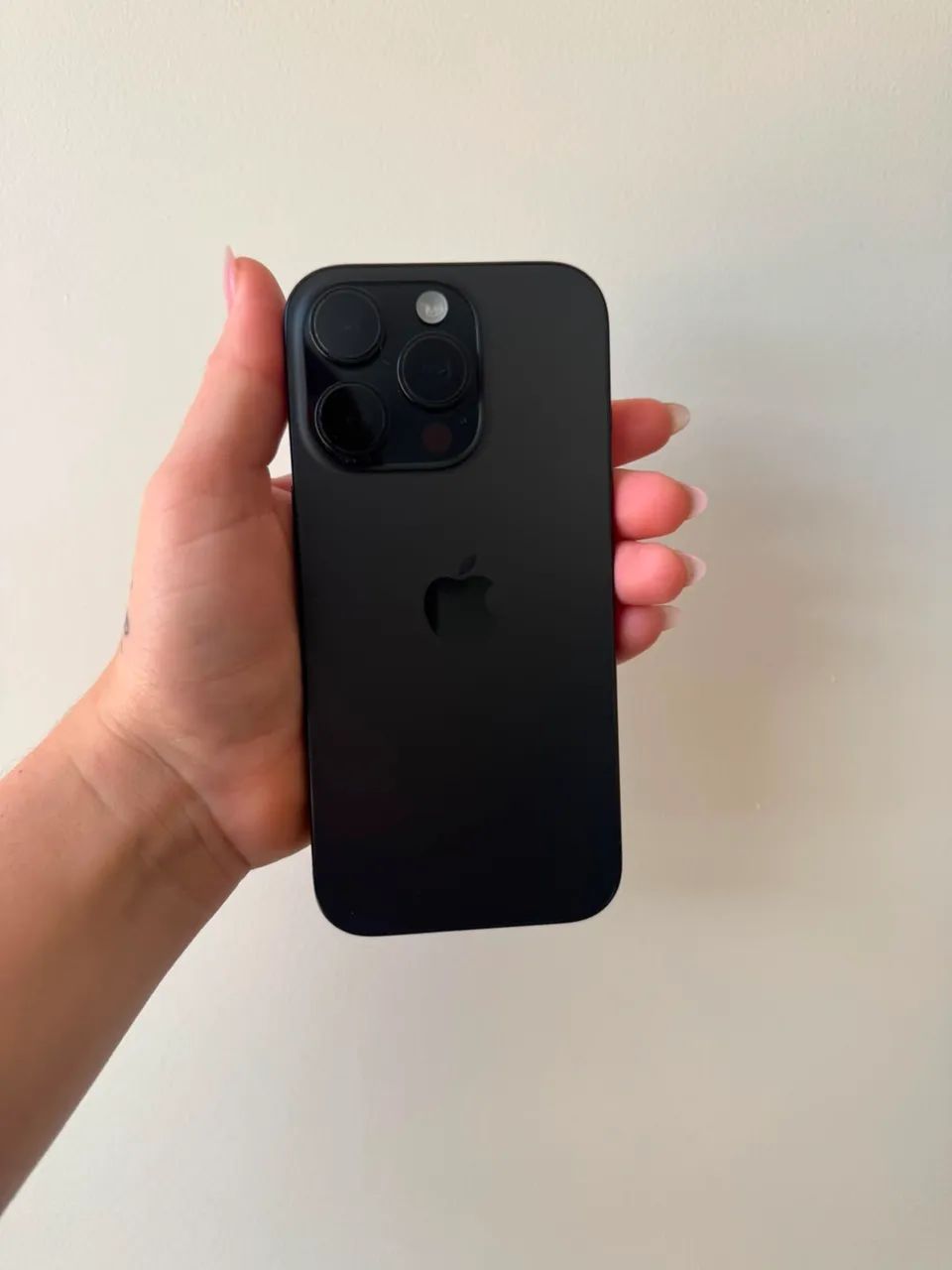 Iphone 16 pro 128 semi novo - Foto 2