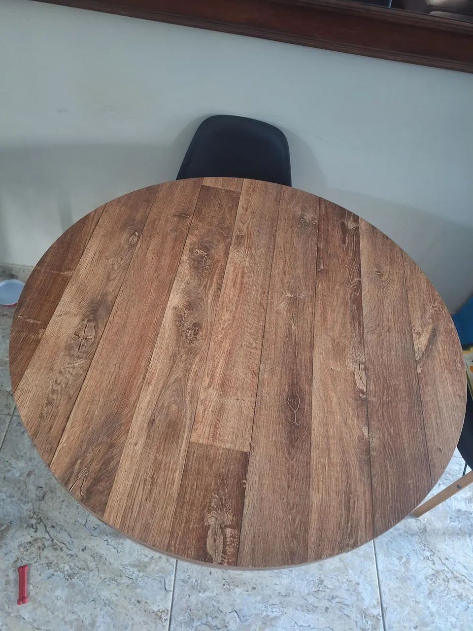 Mesa com pé palito