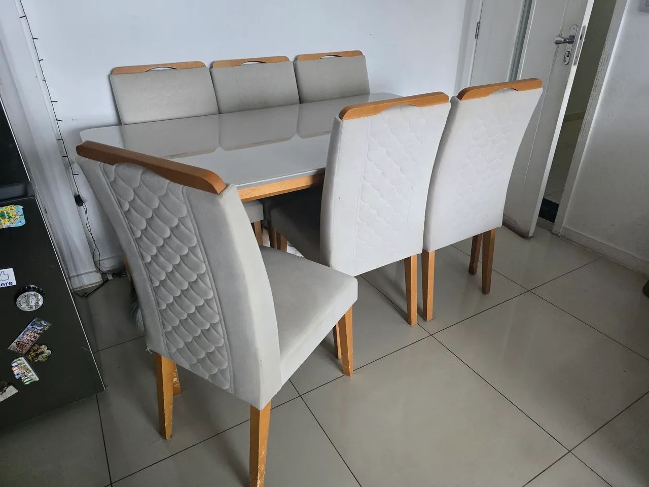 Mesa 6 lugares com 6 cadeiras - Foto 2