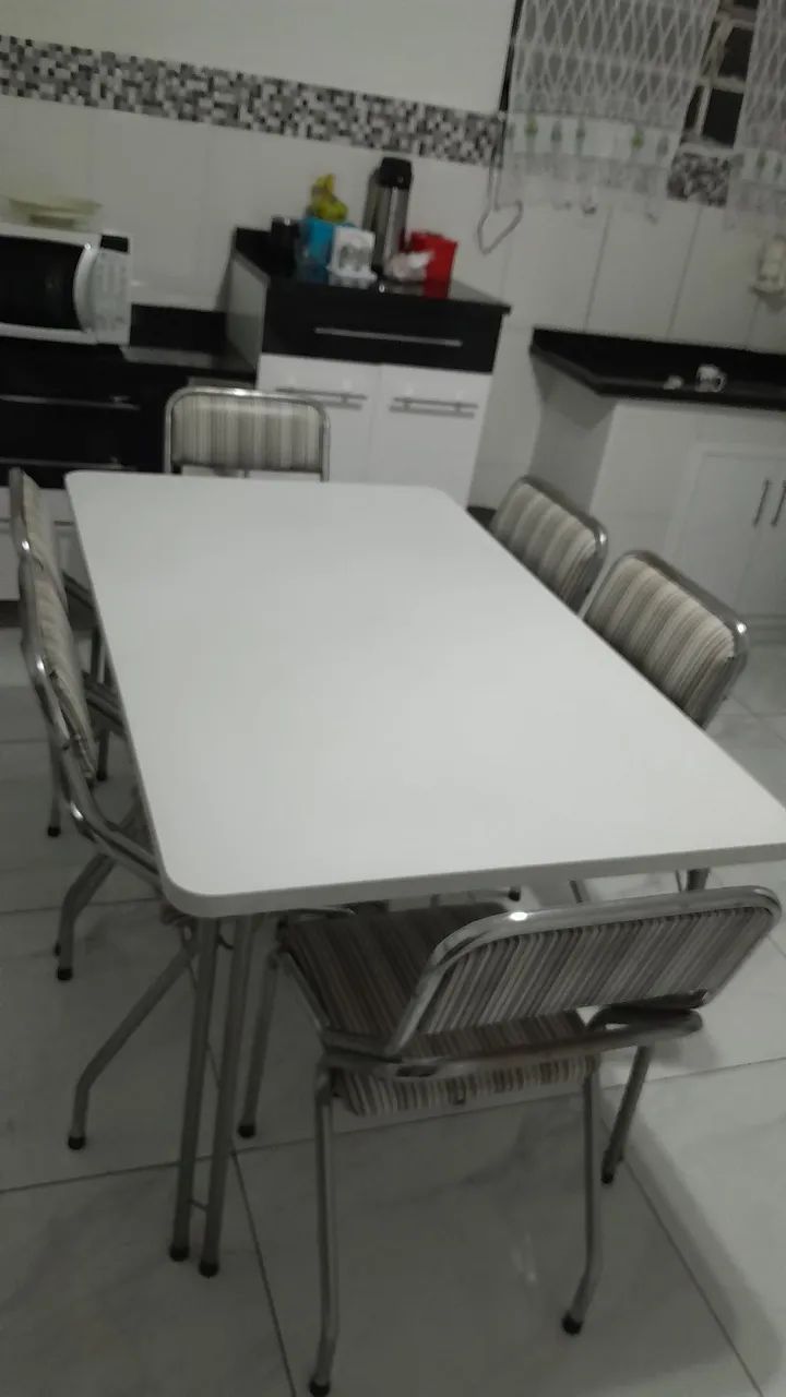 Mesa com 6 cadeiras  - Foto 3