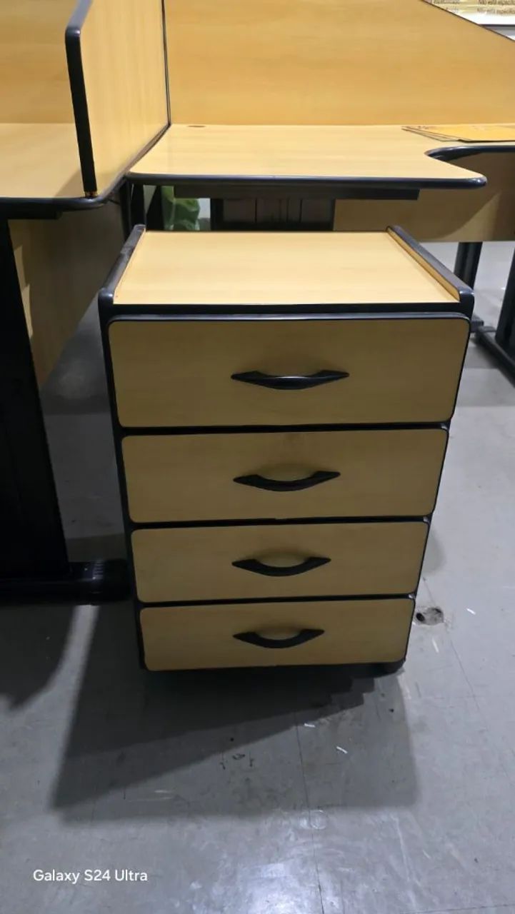 Mesa em ilha para escritorio  - Foto 5