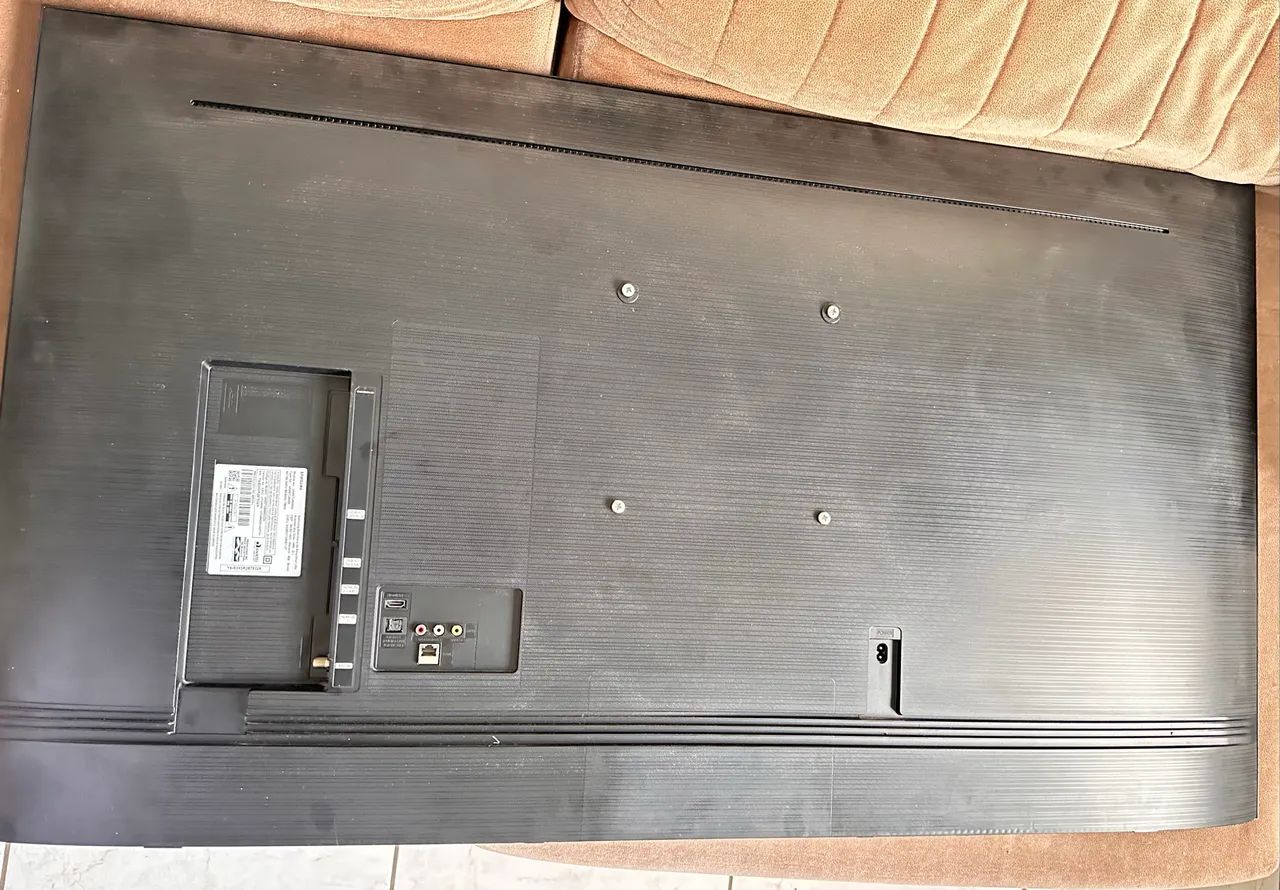 TV Samsung 55 polegadas com Defeito - Para reaproveitamento de peças - Foto 4