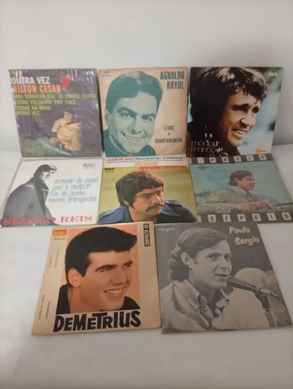 8 Compacto Vinil de Cantores Brasileiros - Foto 2