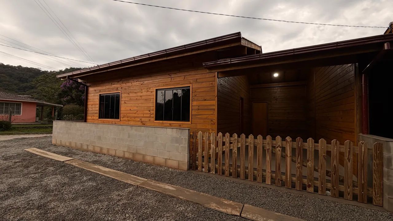 Alugo casa em Águas Mornas SC