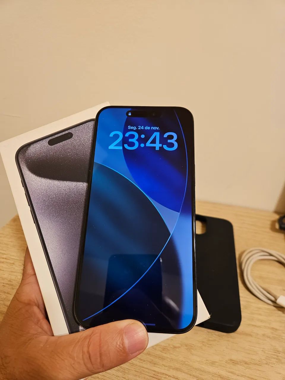 iPhone 15 Pro Max - Foto 2