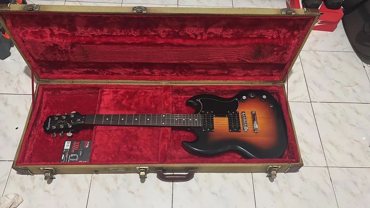 Guitarra Epiphone SG - Foto 2