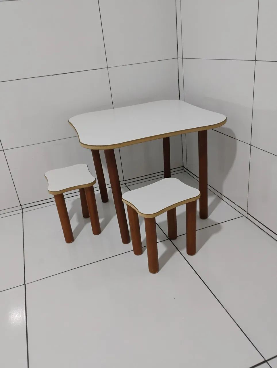 Mesinha infantil 