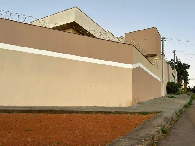 ~CASA A VENDA MARABAIXO