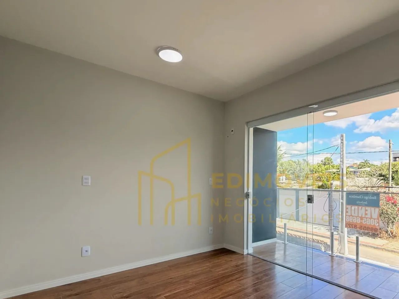 Charmosa Casa Duplex em São Francisco, Com 3 Quartos e Sala Ampla! - Foto 2