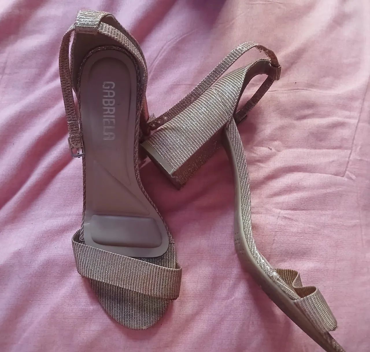 Salto Rose brilhante