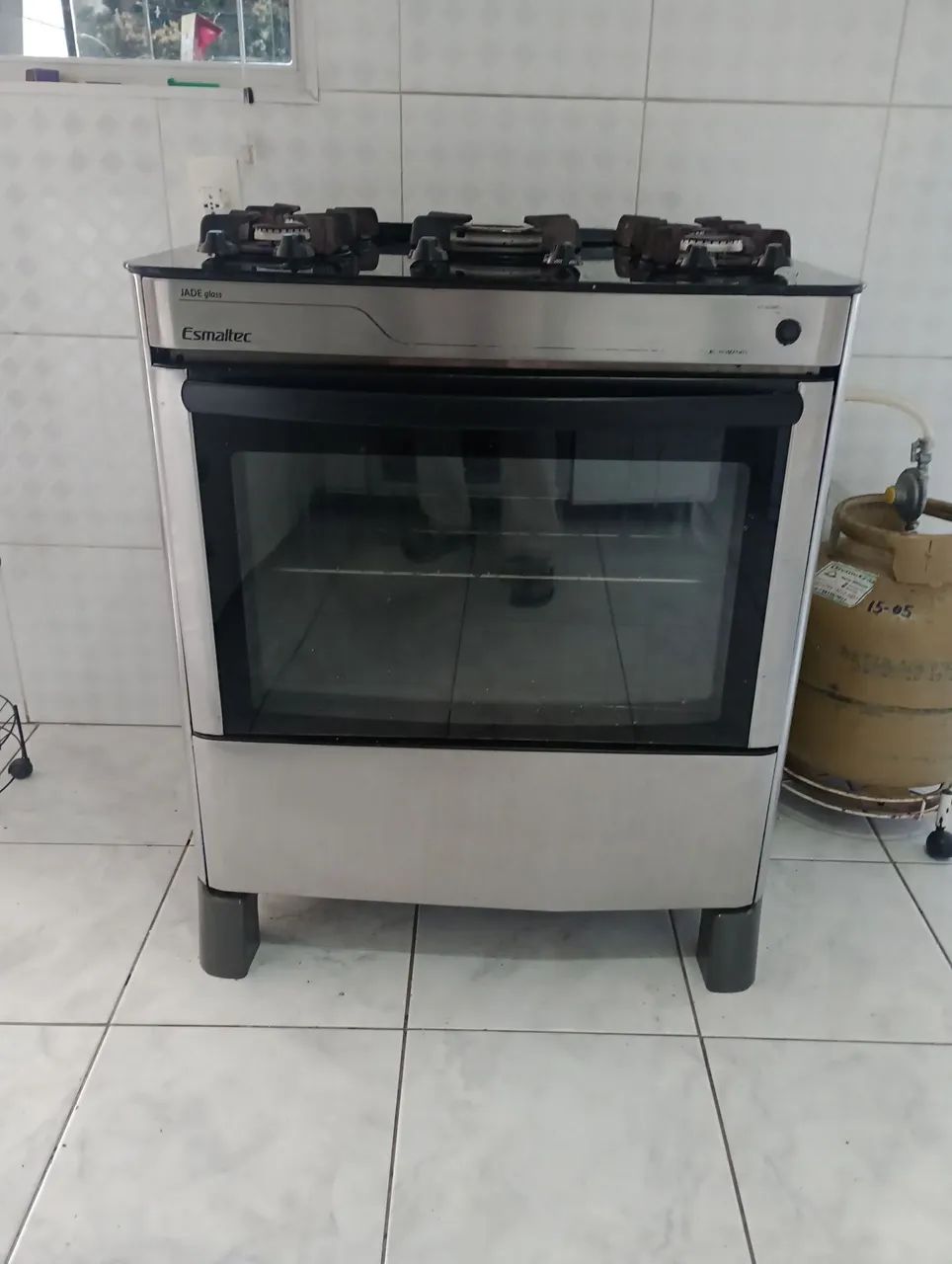 Fogão Esmaltec 5 bocas, precisando de reparos.