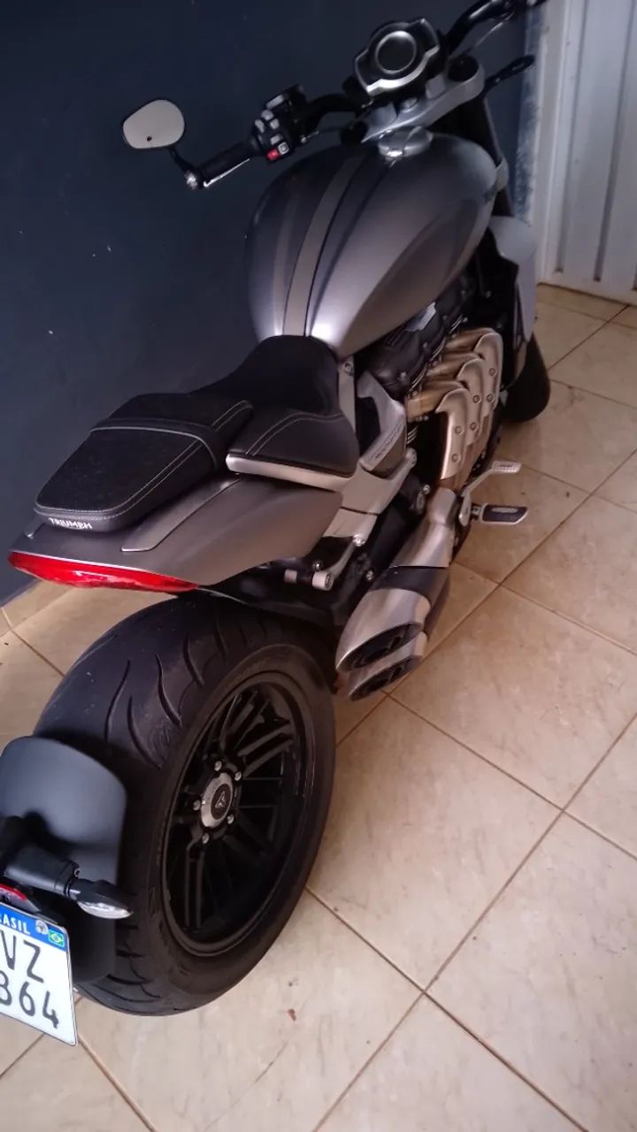 Triumph rocket 3r moto muito nova - Foto 4